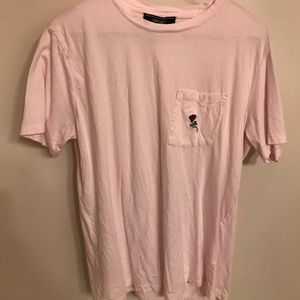 Men’s F21 baby pink pocket rose T